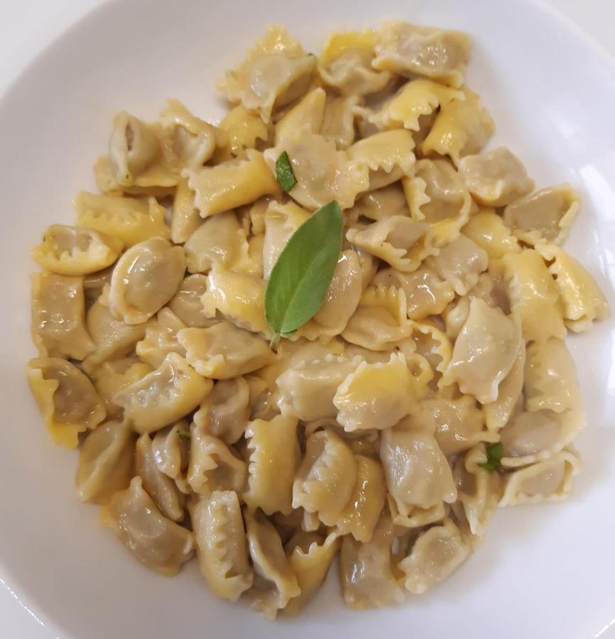 Locanda Osteria La Milonga Agliano Terme Buitenkant foto
