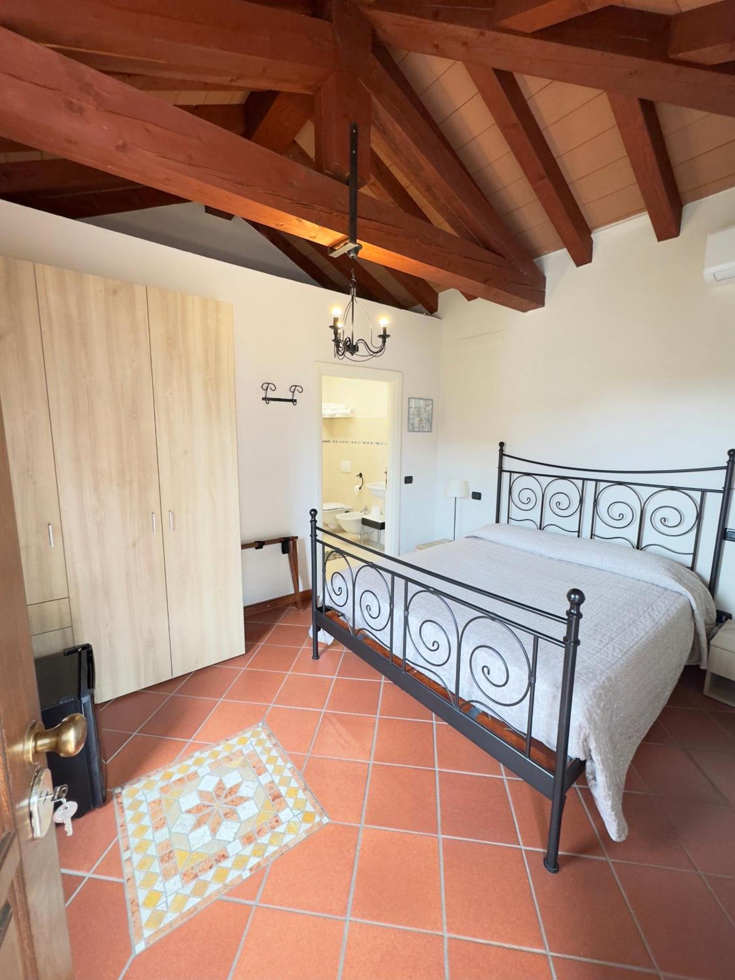 Locanda Osteria La Milonga Agliano Terme Buitenkant foto