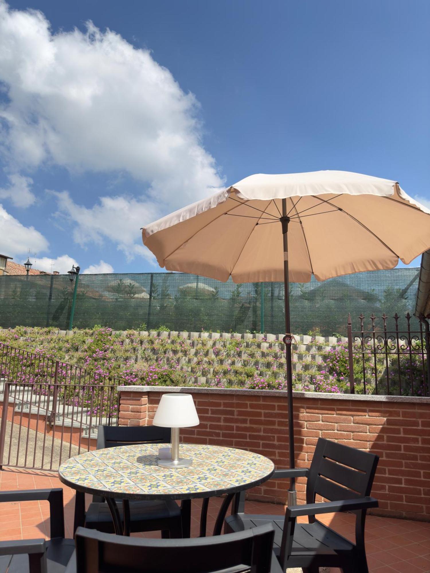 Locanda Osteria La Milonga Agliano Terme Buitenkant foto