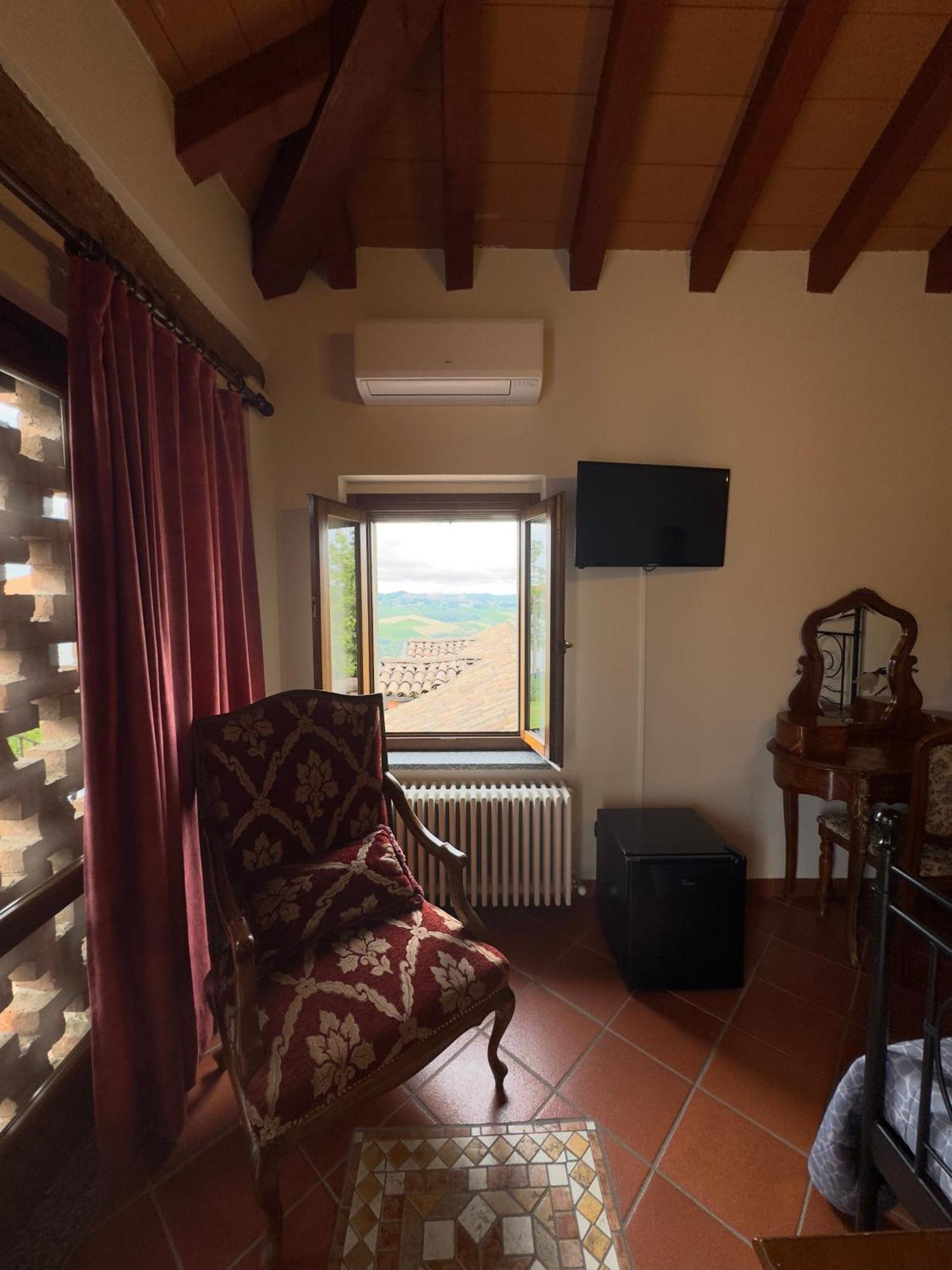 Locanda Osteria La Milonga Agliano Terme Buitenkant foto