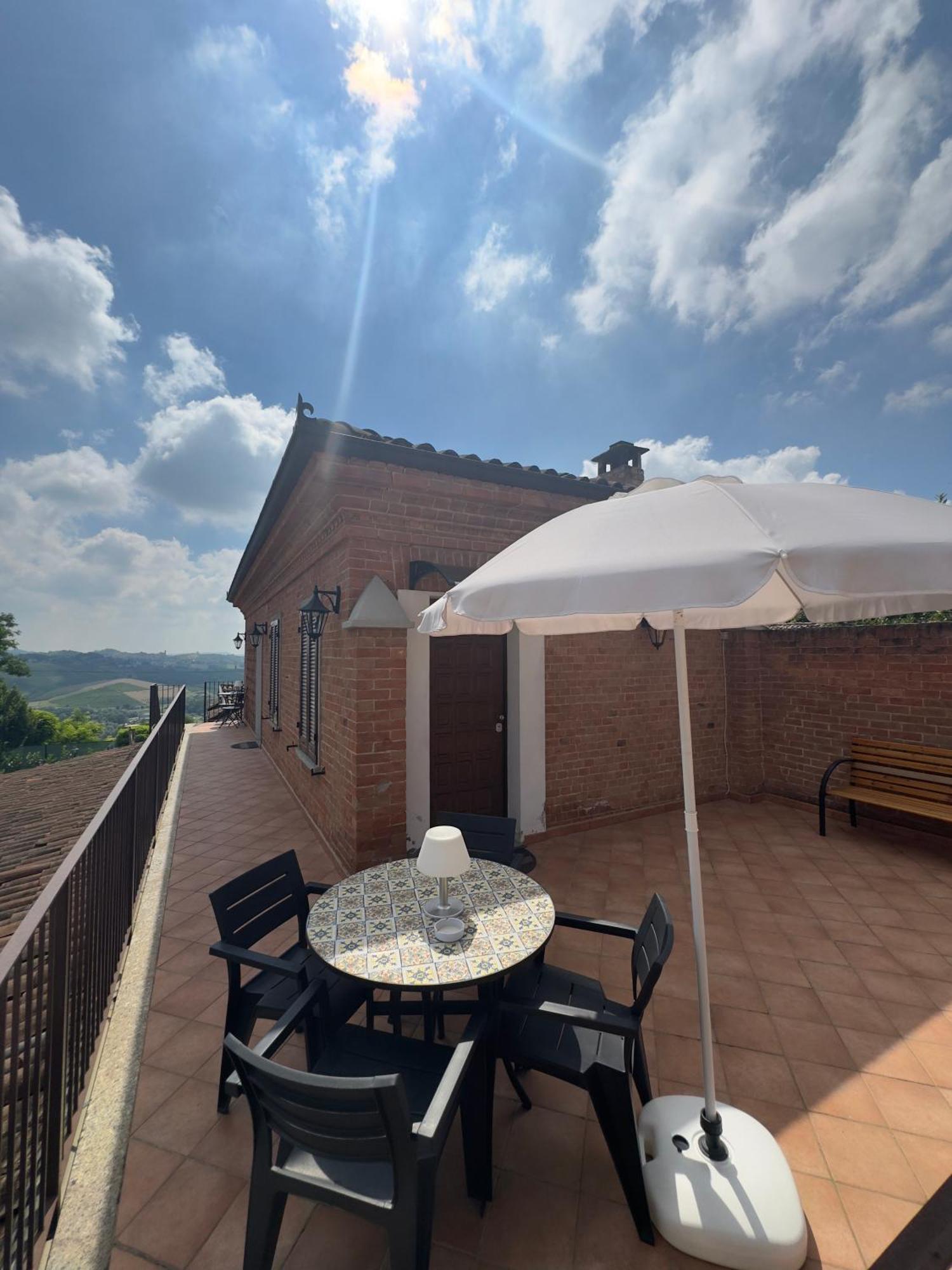 Locanda Osteria La Milonga Agliano Terme Buitenkant foto